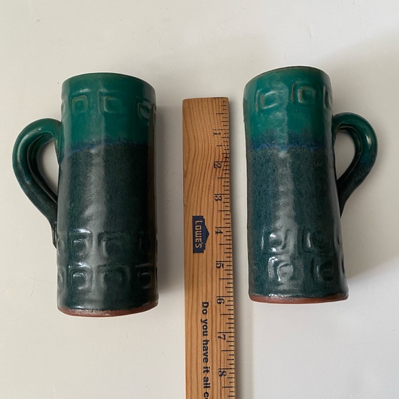 Hand made Pottery clay decorative Grove Green glaze set of 2 mugs, heavy - Picture 4 of 15